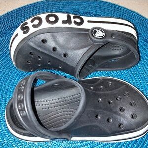 Crocs Bayaband Crocband Spellout Black & White C8